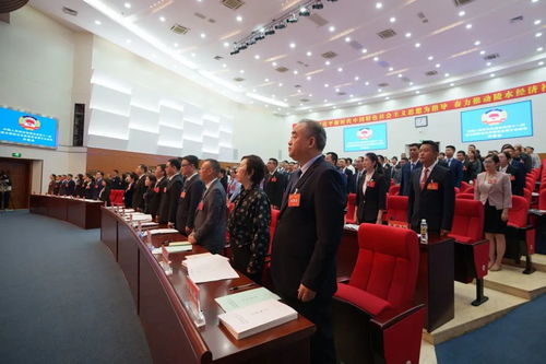 政協(xié)第十一屆陵水黎族自治縣委員會第三次會議開幕